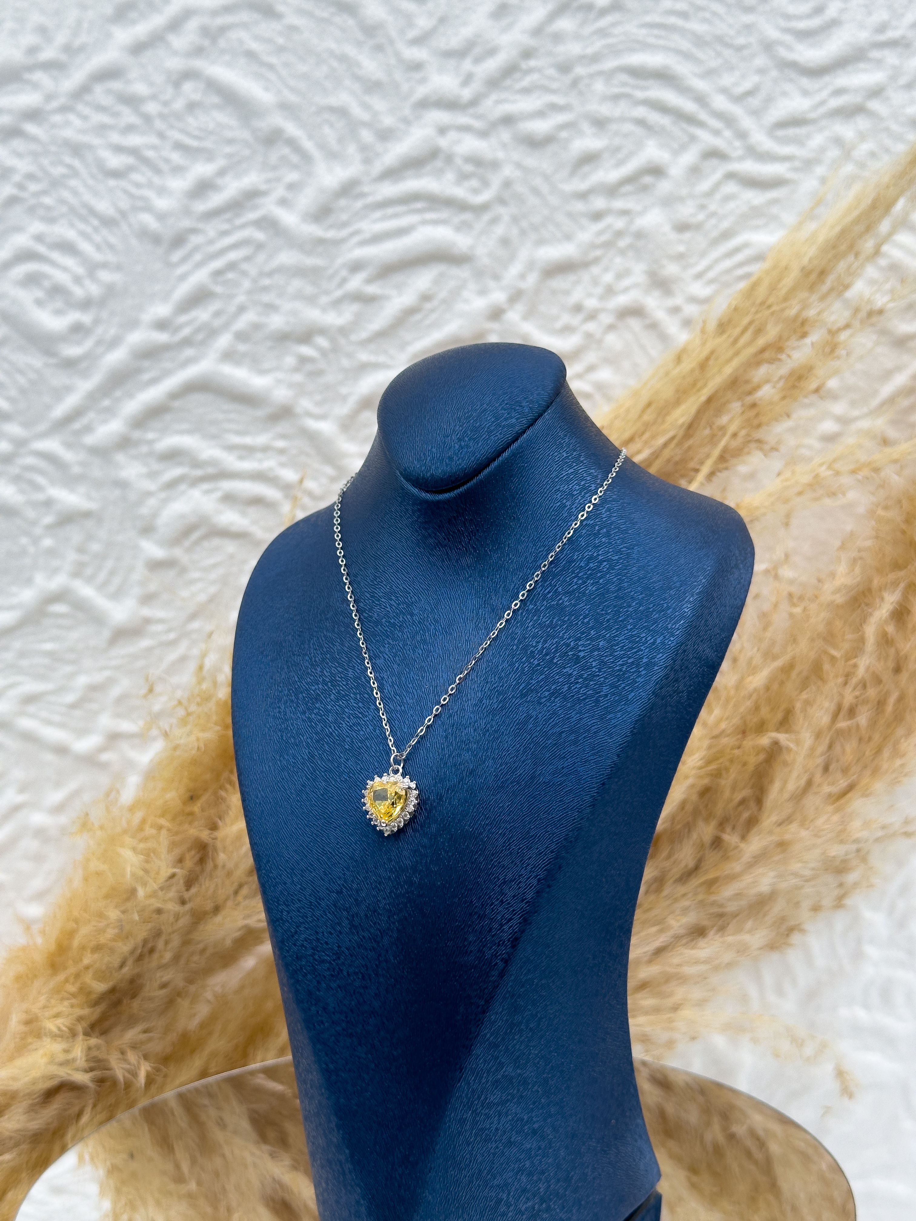 925 Ayar Gümüş Zirkon Taşlı Kalp Modeli Kadın Kolye – Şık Hediyelik